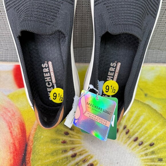 Skecher's Street Women's Black Slip-On Sneakers Size 9.5 Air-Cooled Memory Foam - Picture 4 of 6